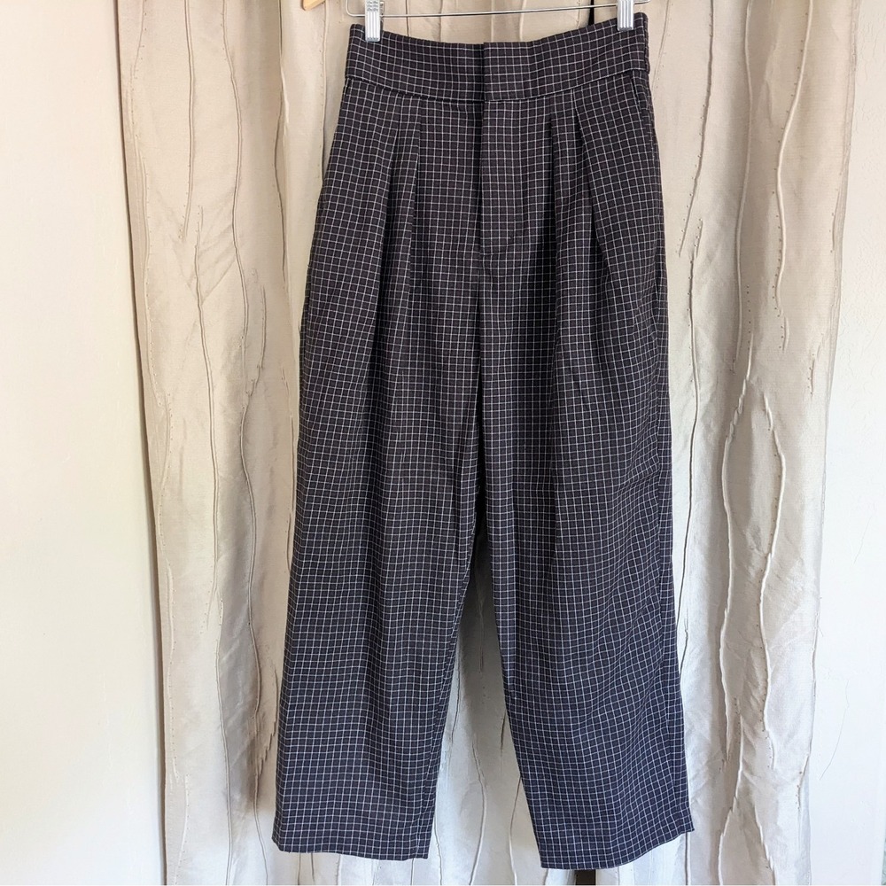 Urban Outfitters Barrel Leg Trousers M Brown Wide Crop Pleated Plaid Pants